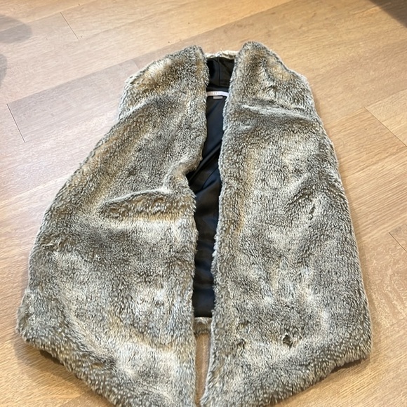Tart faux fur vest - Picture 1 of 2
